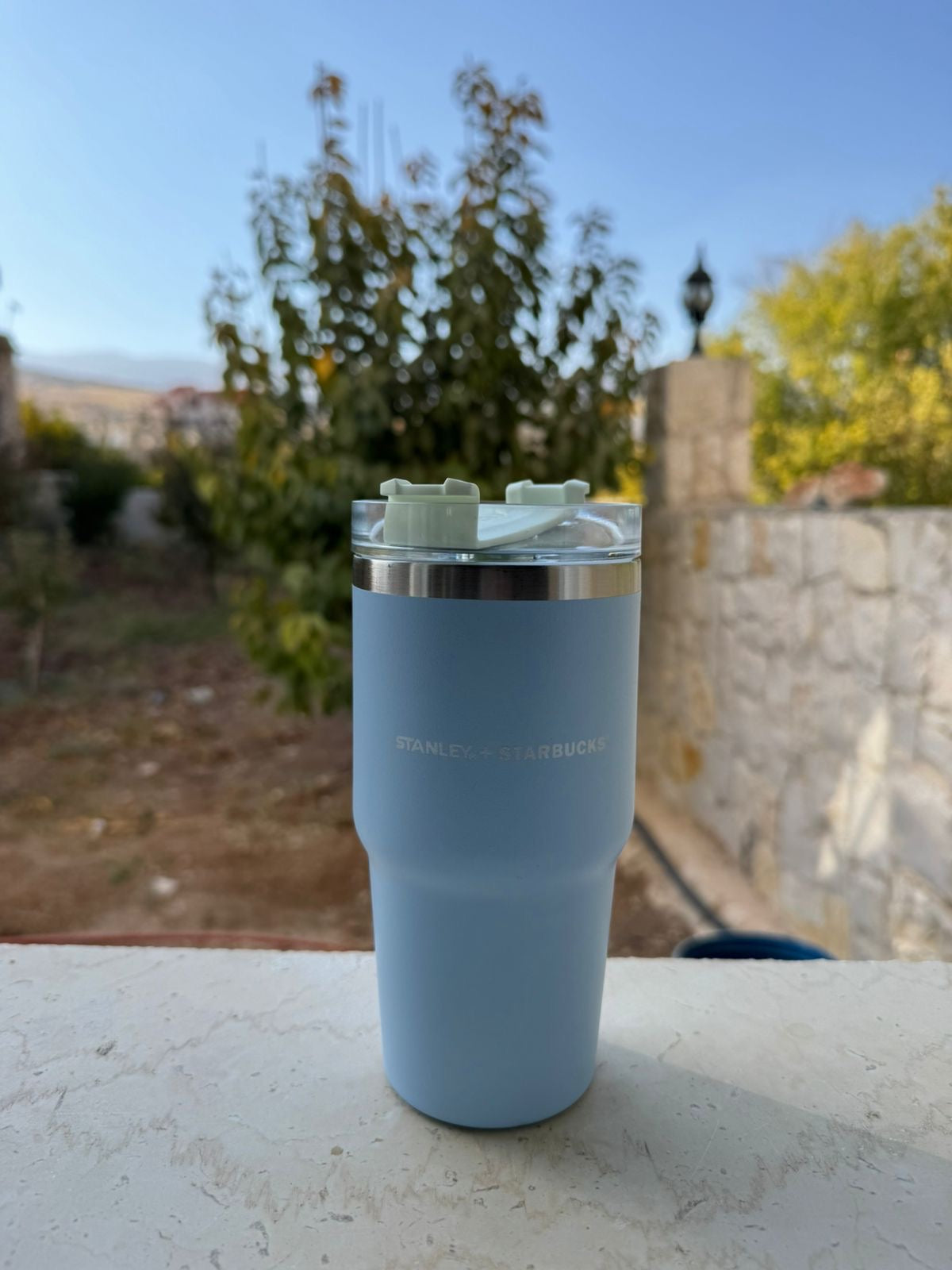 THE QUENCHER H2.0 FLOWSTATE™ TUMBLER | 20 OZ Stanley+Starbucks Baby Blue