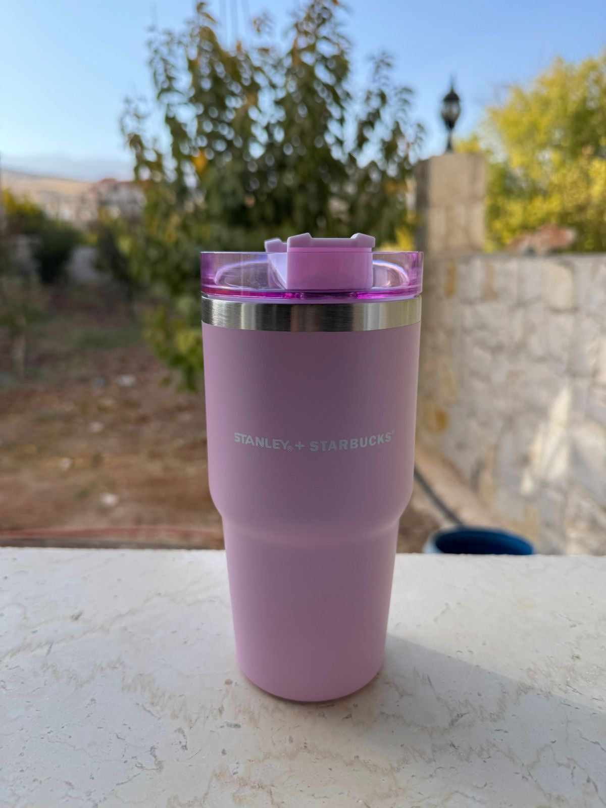 THE QUENCHER H2.0 FLOWSTATE™ TUMBLER | 20 OZ Stanley+Starbucks Pink